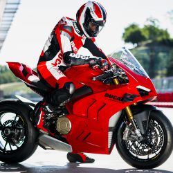 Panigale-MY22.jpg